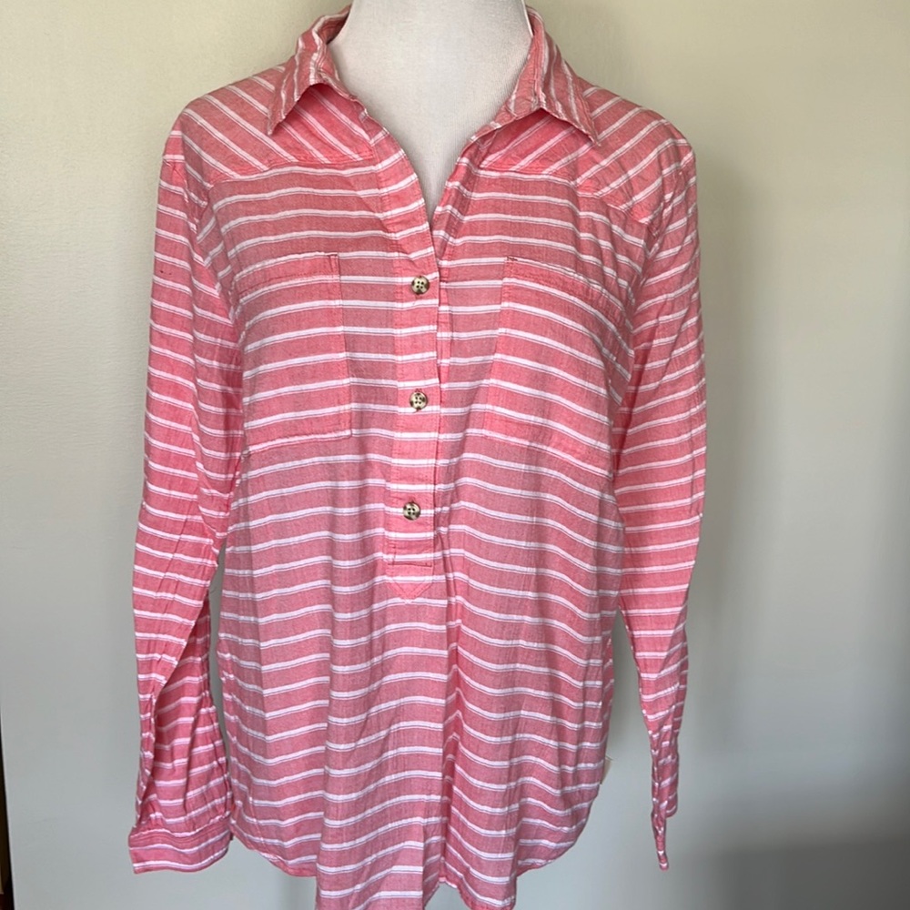 Mountain Hardwear Half Button Striped Tunic Top ⭐️